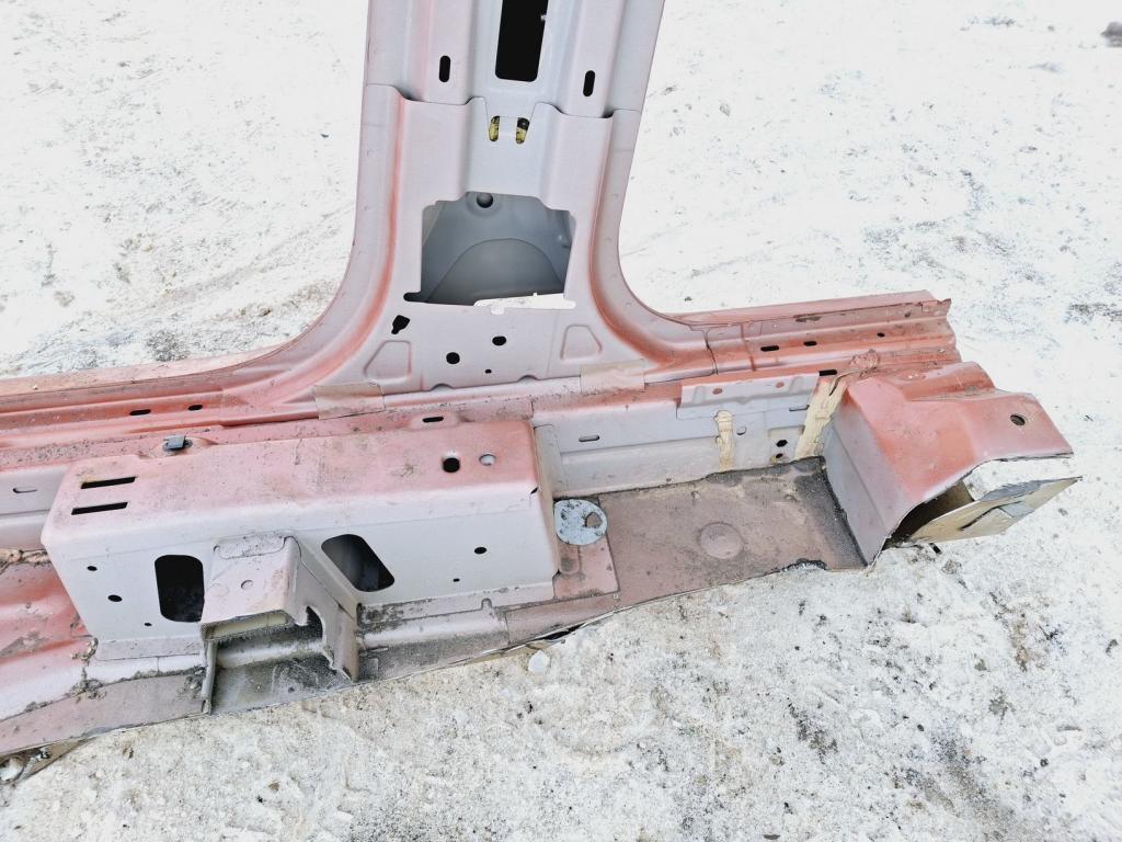 Порог со стойкой правый, 6000 рублей, Пермь