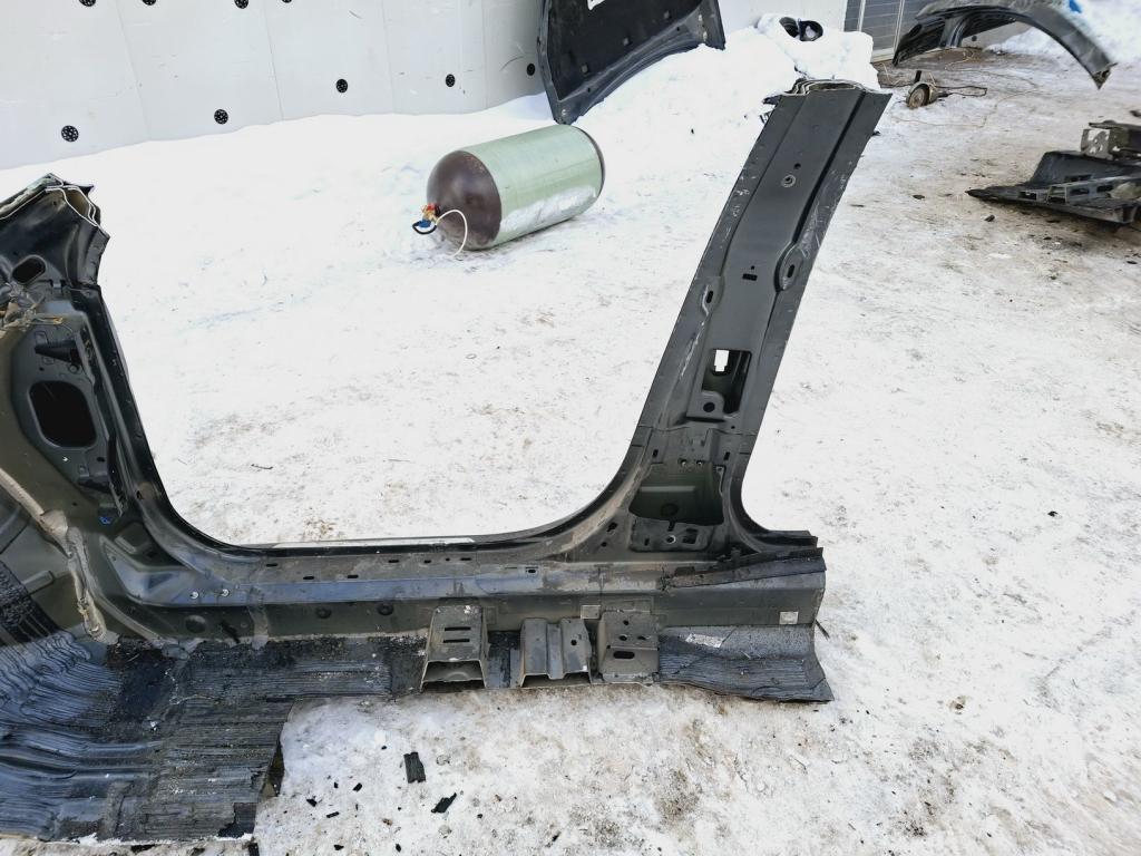 Порог со стойкой правый, 9000 рублей, Пермь