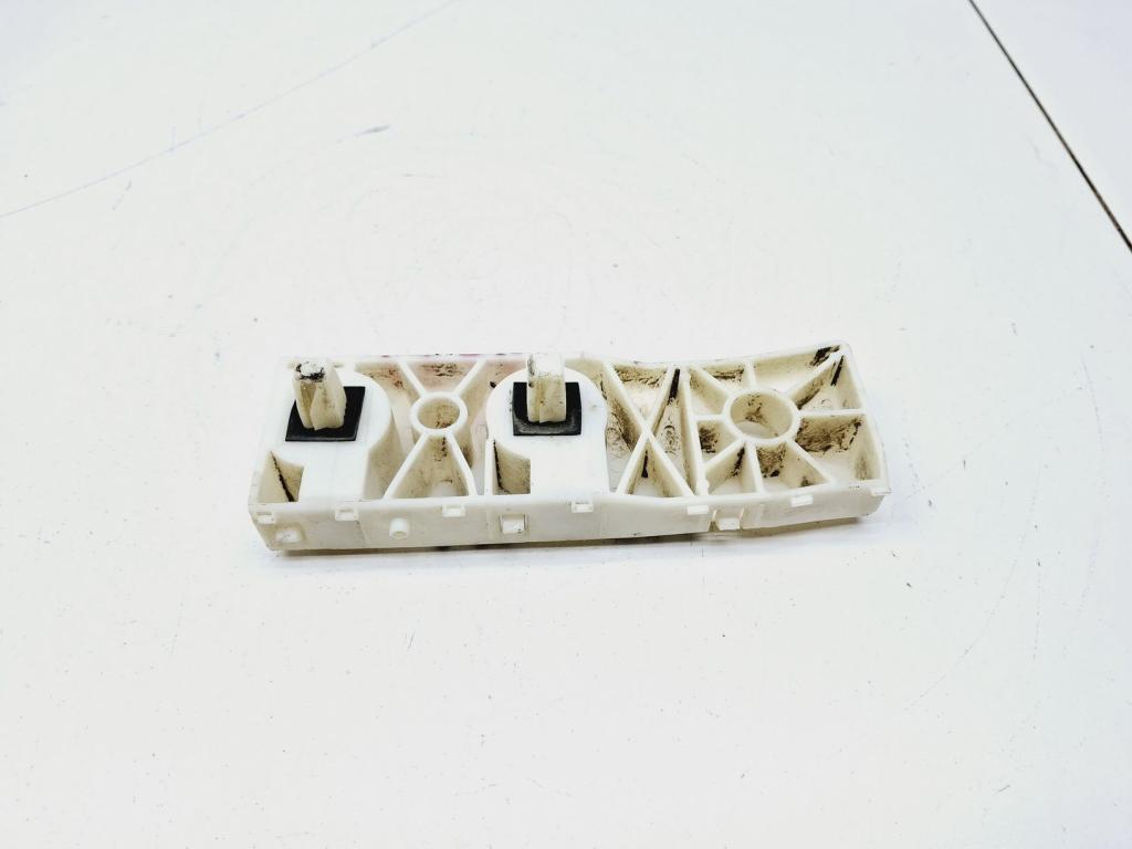 Кронштейн заднего бампера правый, 500 рублей, Пермь