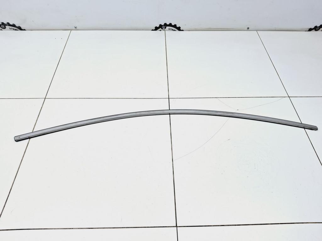 Молдинг передней правой двери, 1500 рублей, Пермь