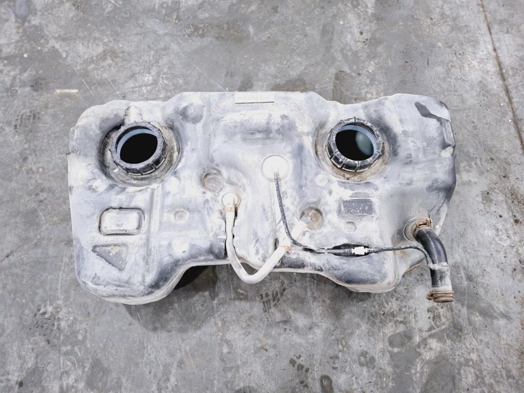 Бак топливный, 2000 рублей, Пермь