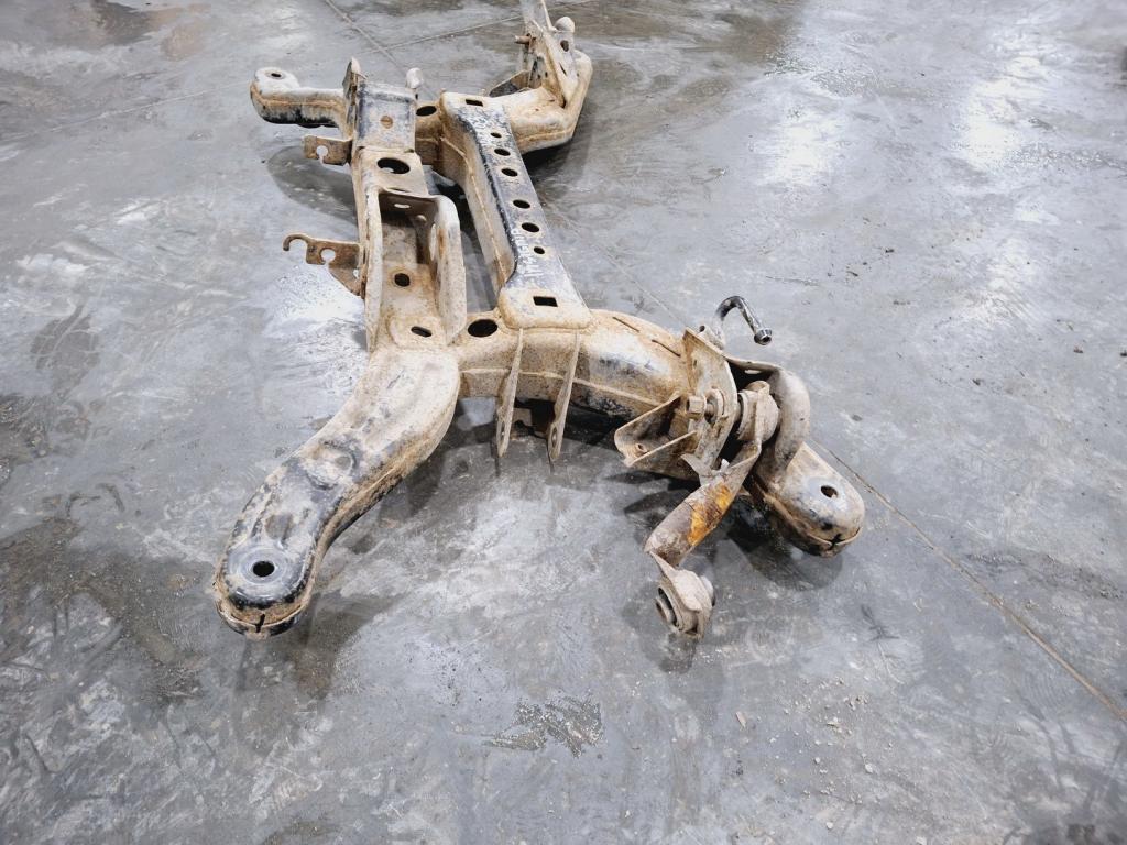 Балка задняя, 4000 рублей, Пермь