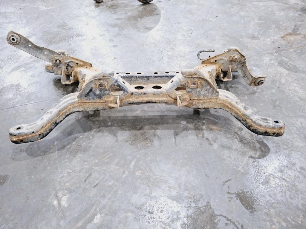 Балка задняя, 4000 рублей, Пермь