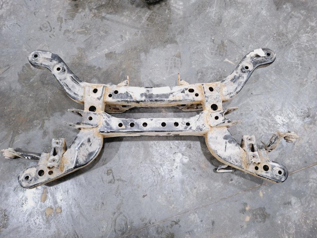 Балка задняя, 4000 рублей, Пермь