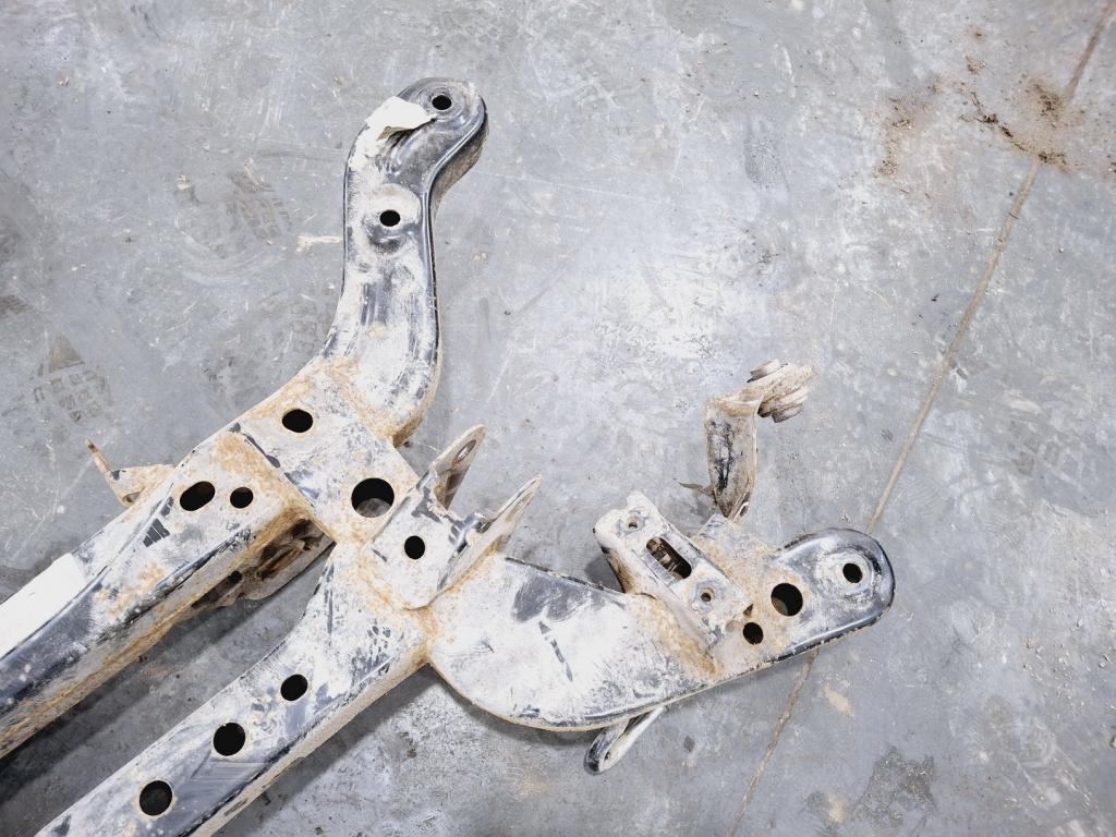 Балка задняя, 4000 рублей, Пермь