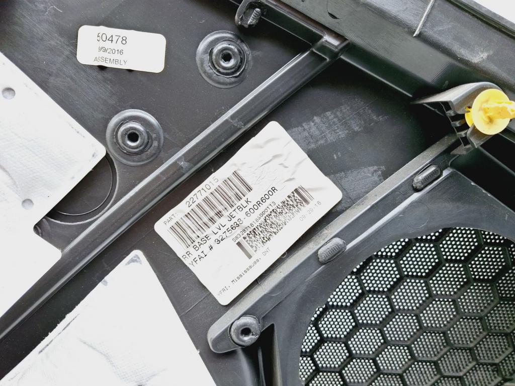 Обшивка двери задней правой, 2500 рублей, Пермь