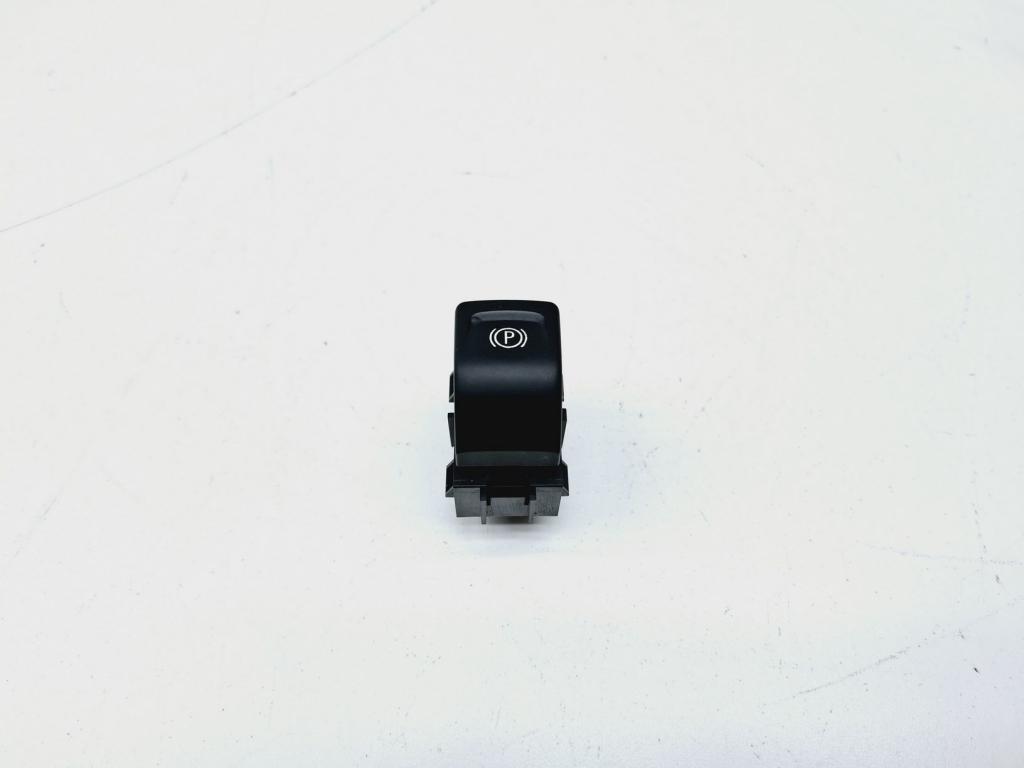 Кнопка фиксатора стояночного тормоза, 1000 рублей, Пермь