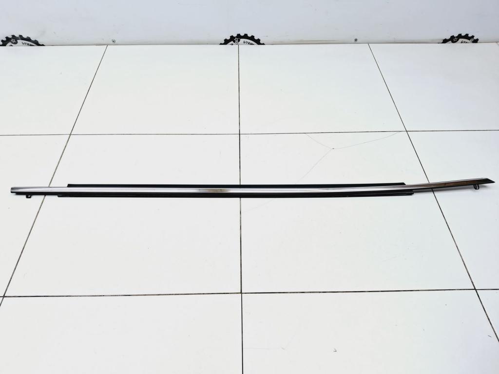 Накладка стекла переднего правого, 3000 рублей, Пермь