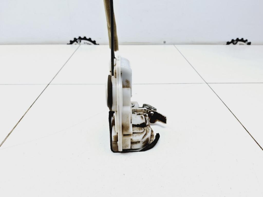 Замок двери передней правой, 2000 рублей, Пермь