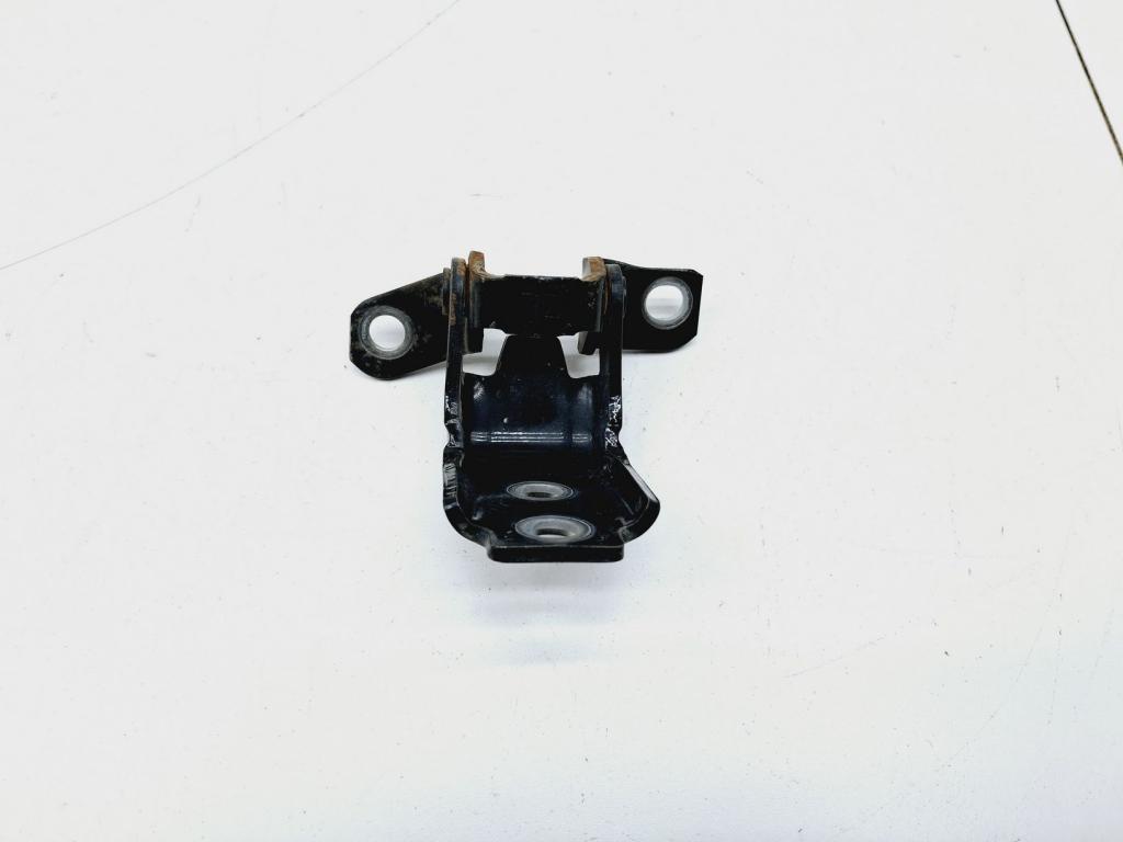 Петля двери задней правой нижняя, 1000 рублей, Пермь