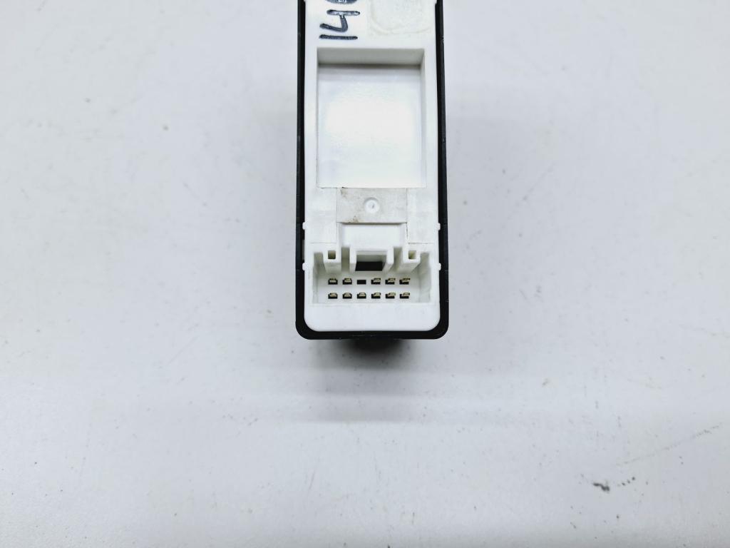 Кнопка стеклоподъемника, 1000 рублей, Пермь