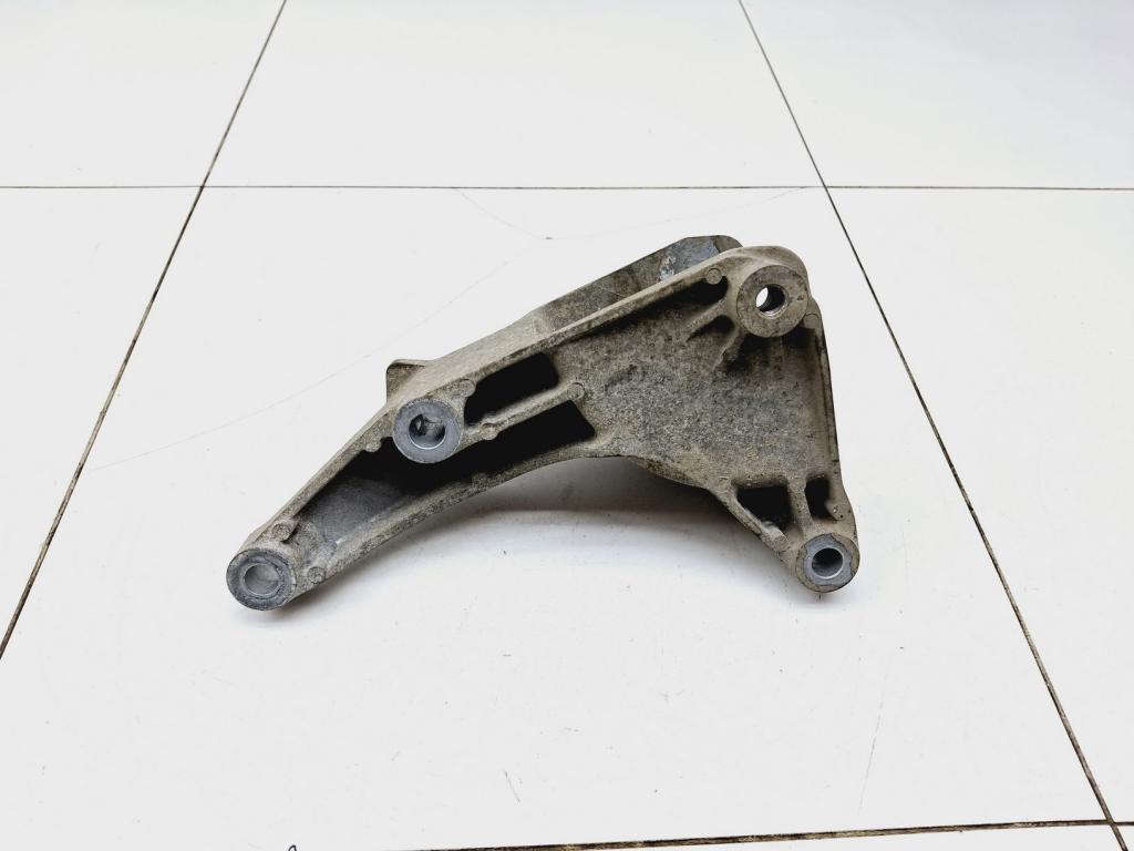 Кронштейн опоры двигателя, 1000 рублей, Пермь