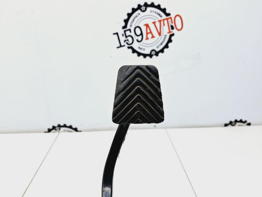 Педаль тормоза, 1000 рублей, Пермь