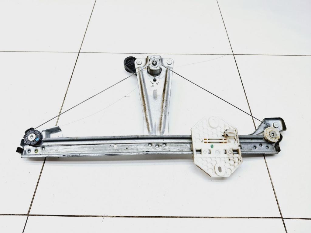 Стеклоподъемник механический задний правый, 500 рублей, Пермь