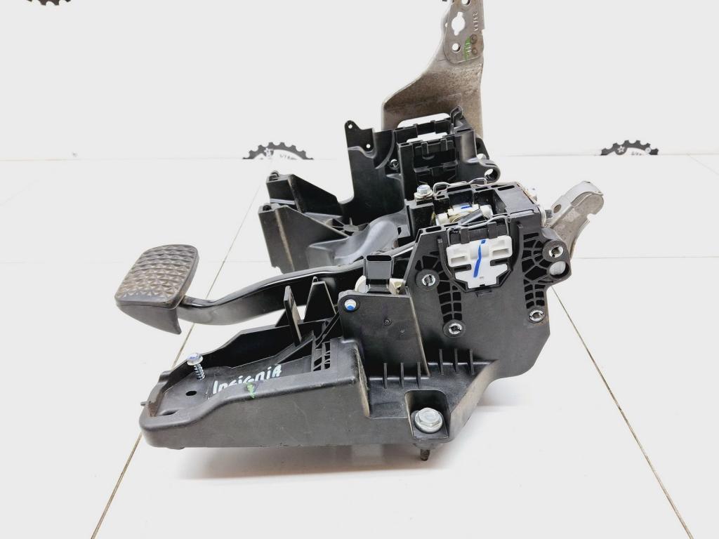 Педаль тормоза, 1000 рублей, Пермь