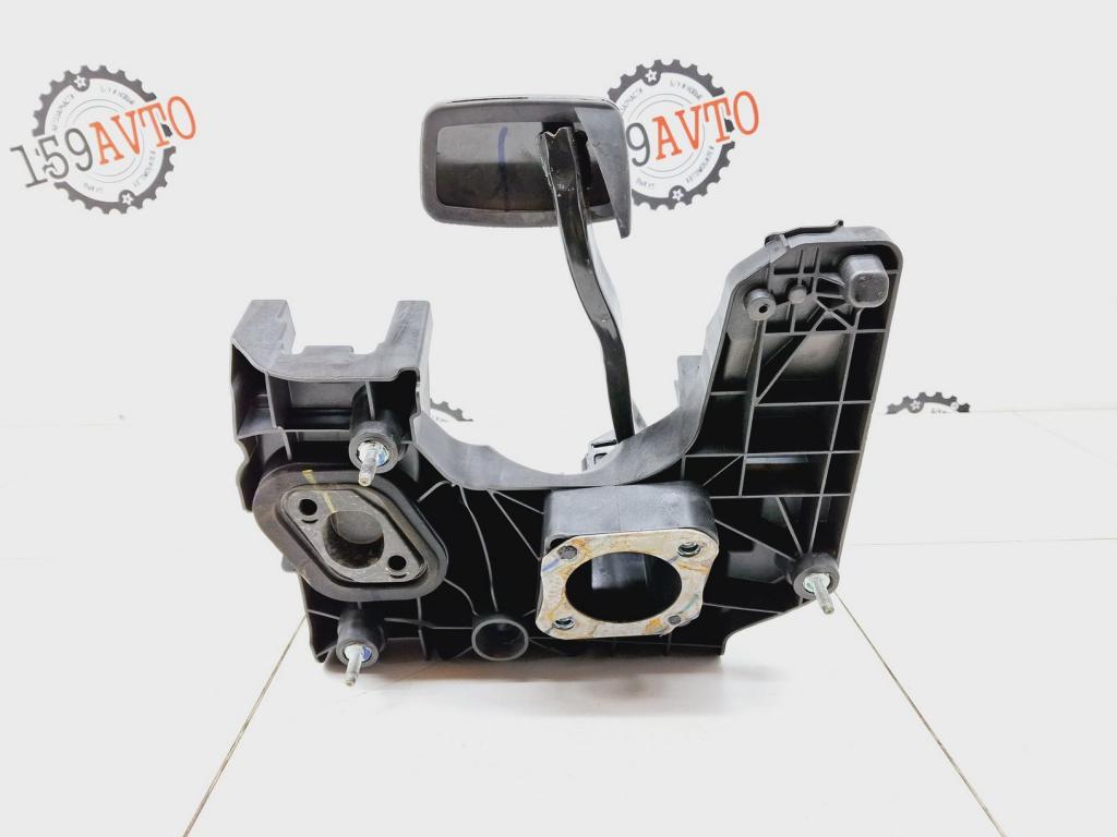 Педаль тормоза, 1000 рублей, Пермь