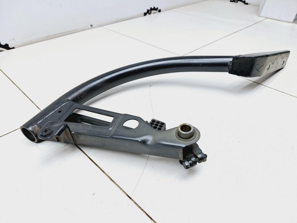 Петля крышки багажника, 1000 рублей, Пермь