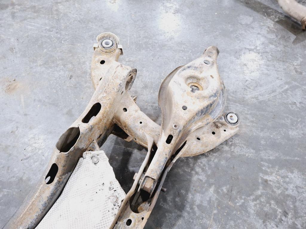 Балка задняя, 8000 рублей, Пермь