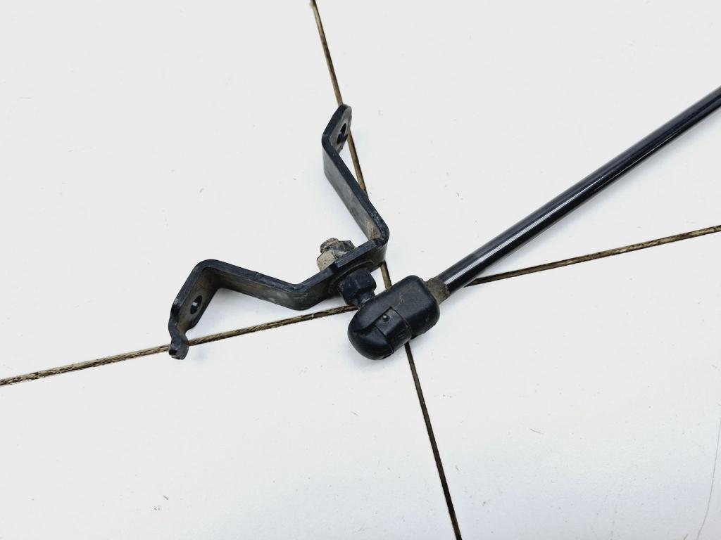 Амортизатор двери багажника, 1000 рублей, Пермь