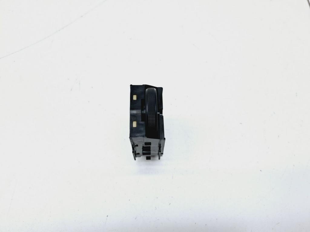 Кнопка освещения панели приборов, 500 рублей, Пермь