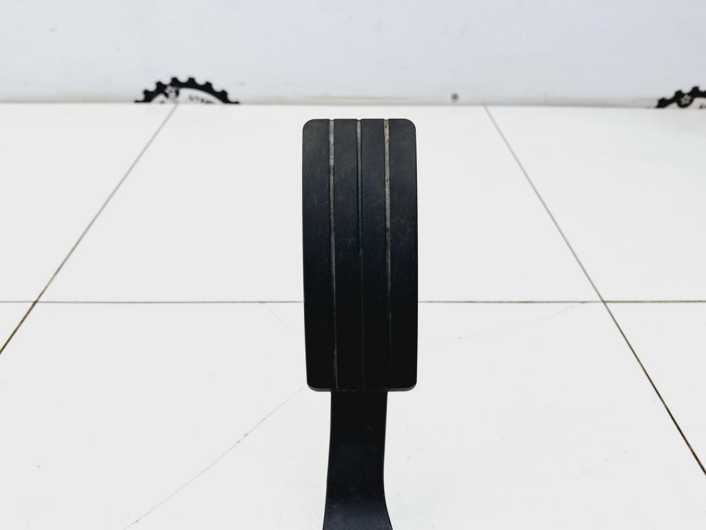 Педаль газа, 2000 рублей, Пермь