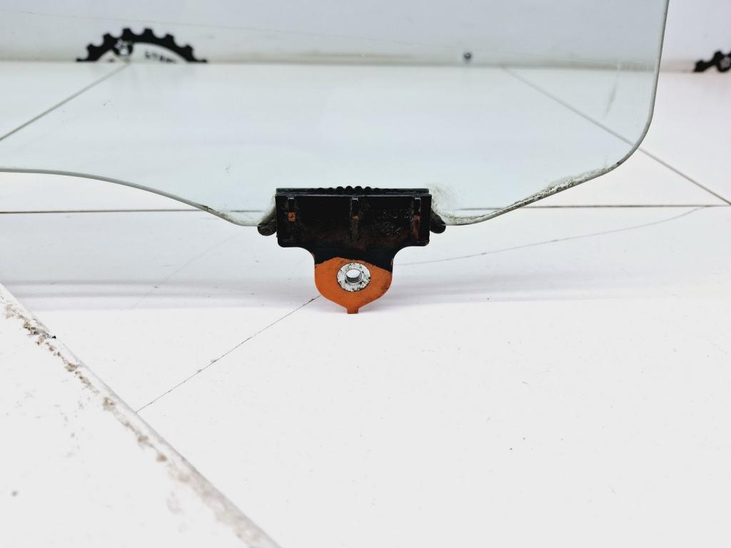 Стекло двери задней правой, 2000 рублей, Пермь