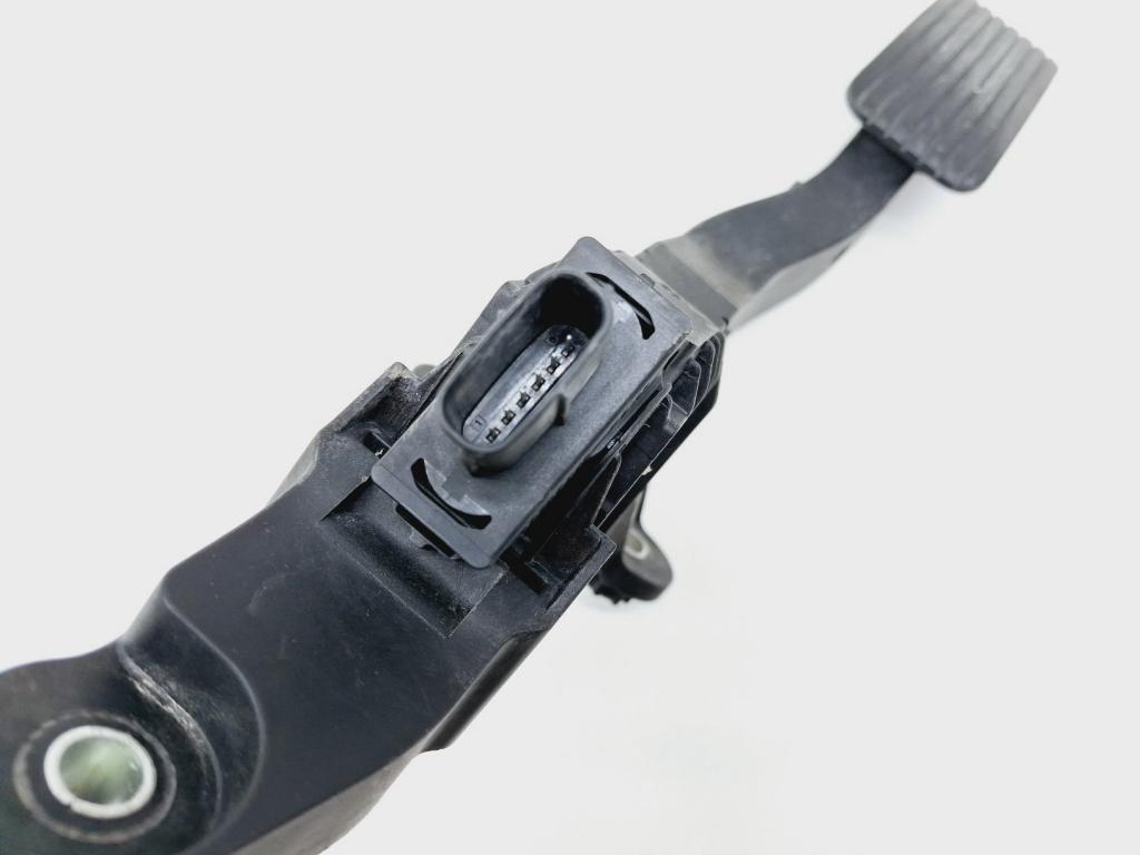 Педаль газа, 1500 рублей, Пермь