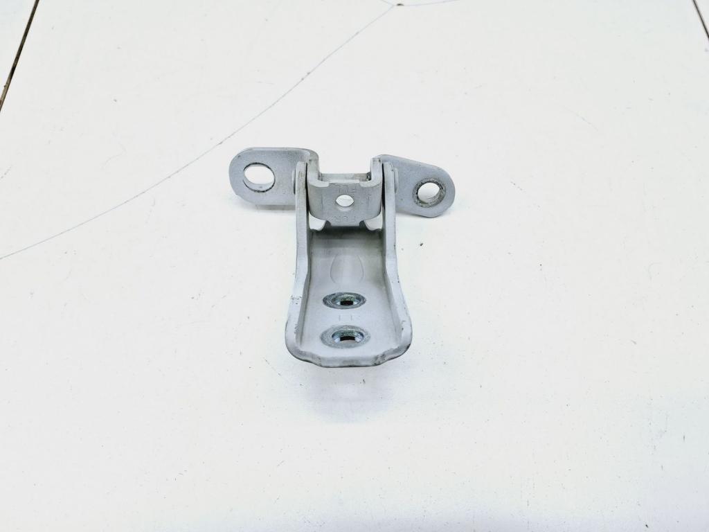 Петля двери передней правой верхняя, 1000 рублей, Пермь