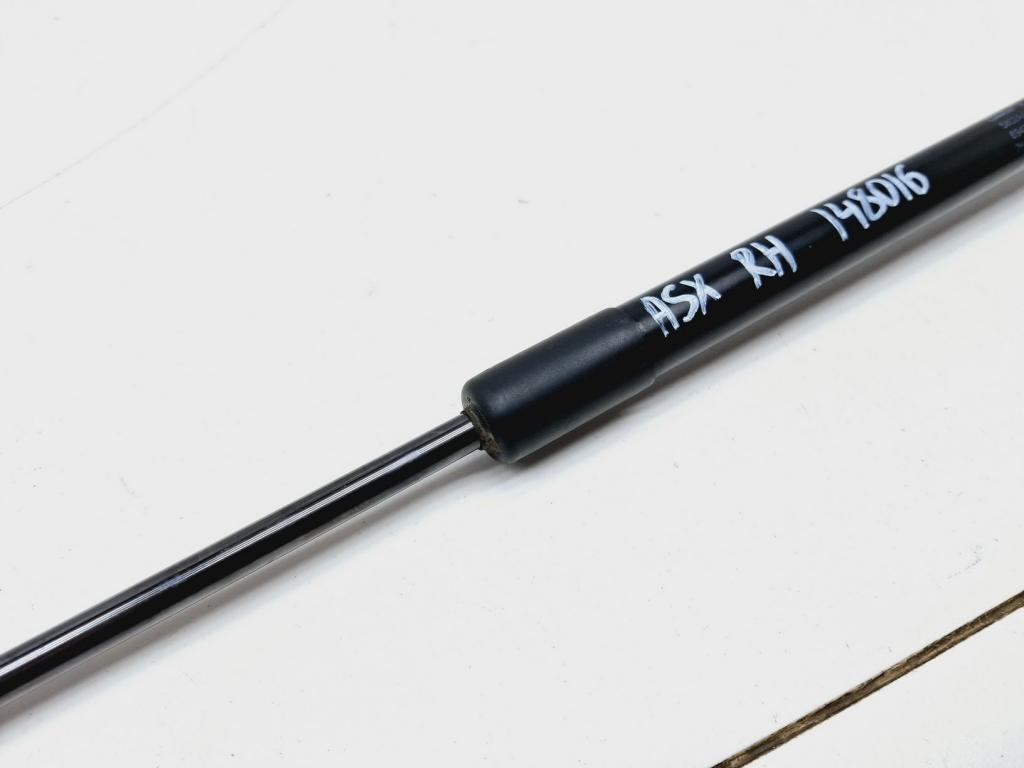 Амортизатор двери багажника, 500 рублей, Пермь