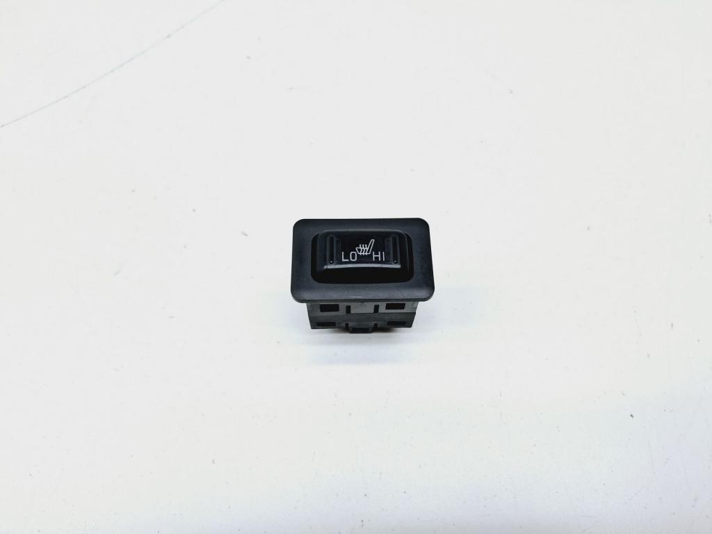 Кнопка обогрева сидений, 800 рублей, Пермь