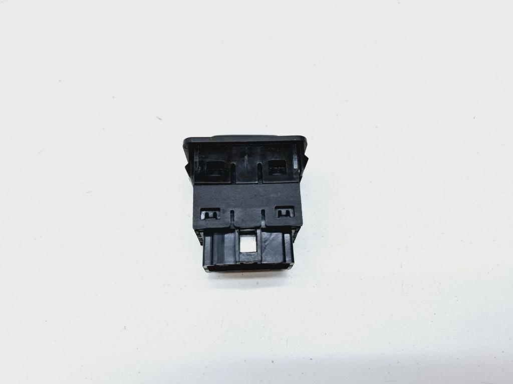 Кнопка обогрева сидений, 800 рублей, Пермь