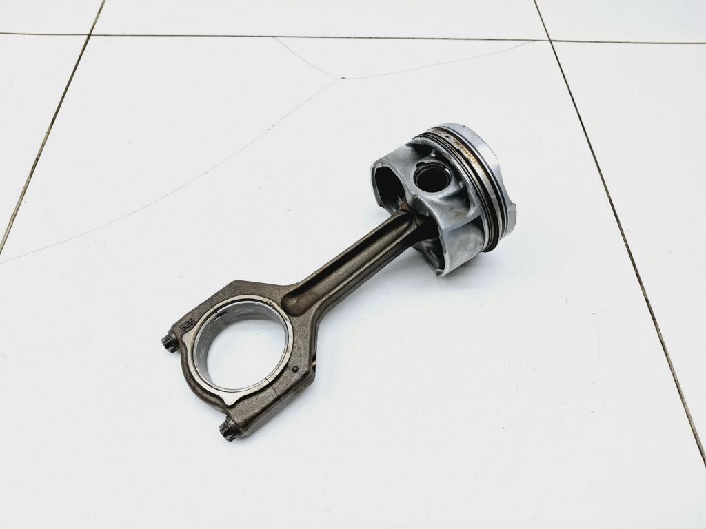 Поршень с шатуном, 7000 рублей, Пермь