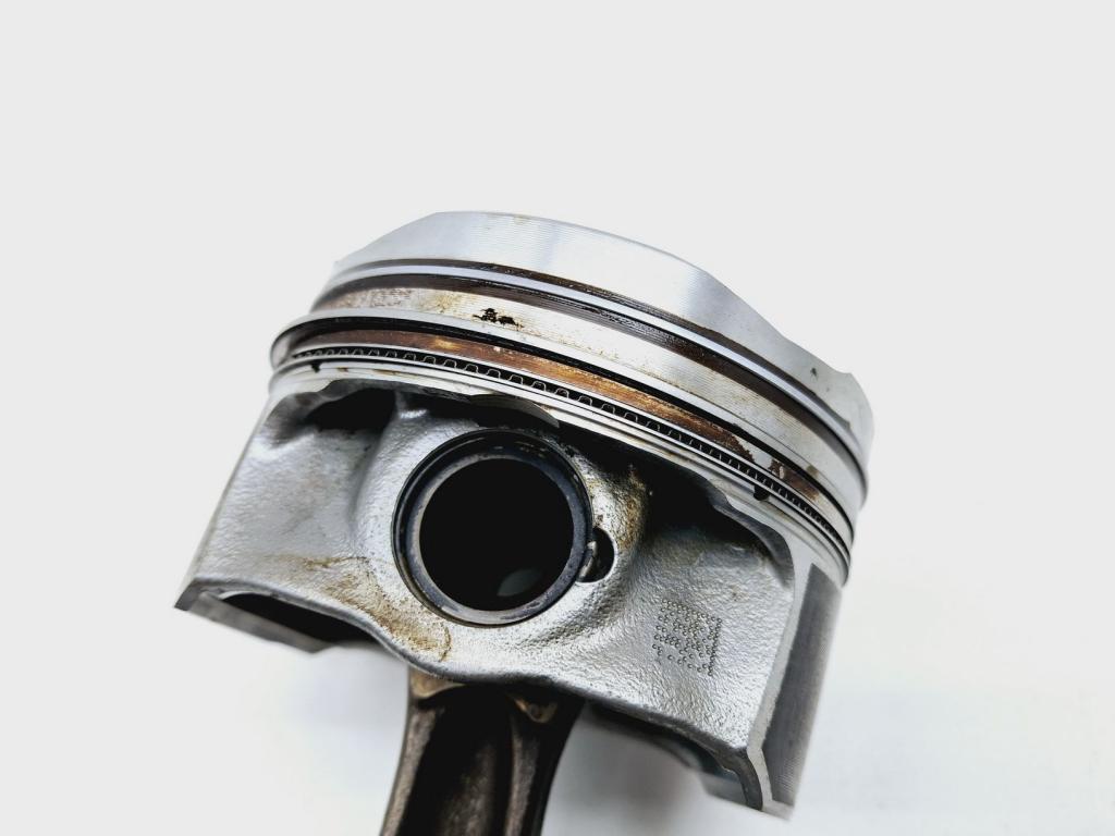 Поршень с шатуном, 7000 рублей, Пермь