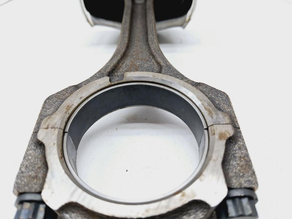 Поршень с шатуном, 3000 рублей, Пермь