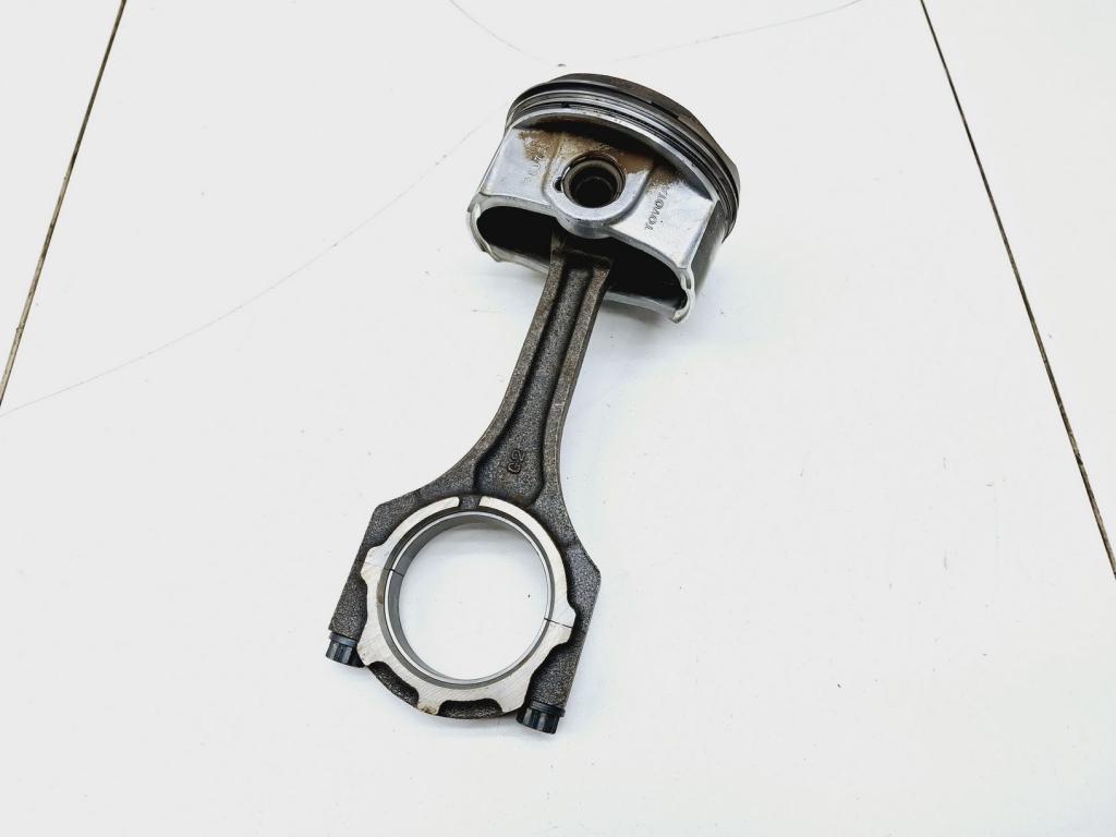 Поршень с шатуном, 3000 рублей, Пермь