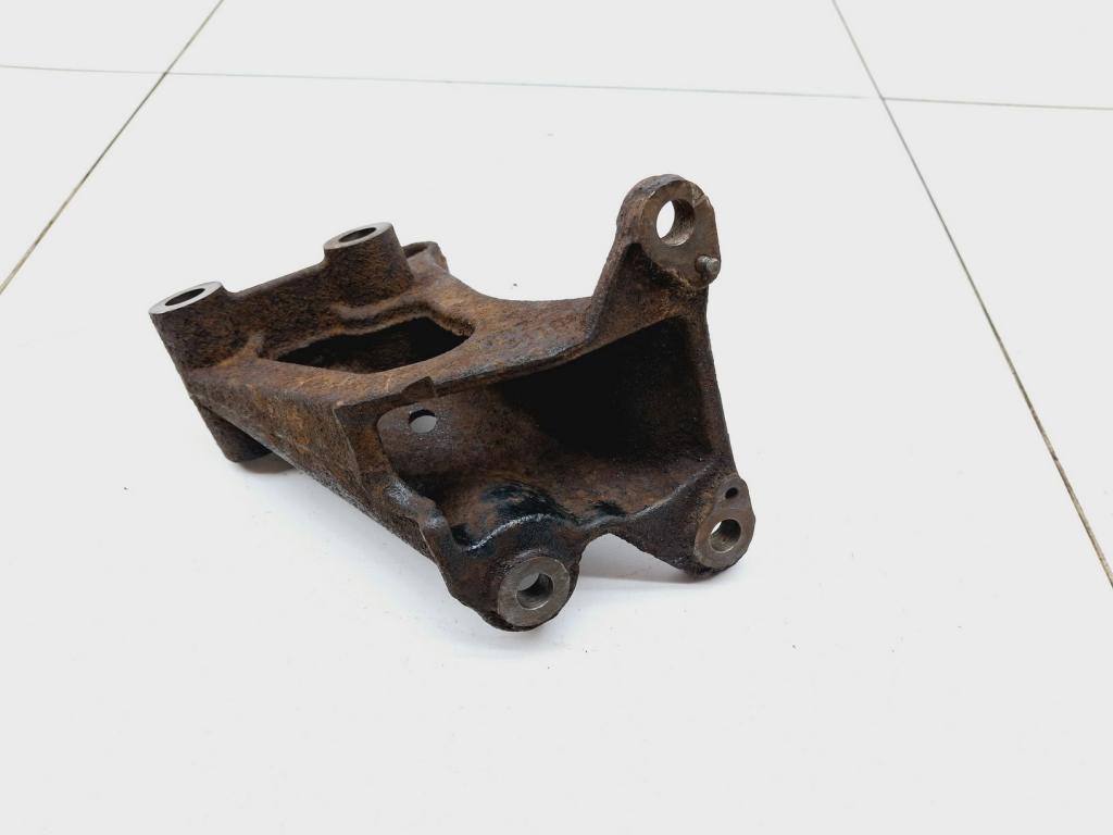 Кронштейн опоры двигателя, 1000 рублей, Пермь