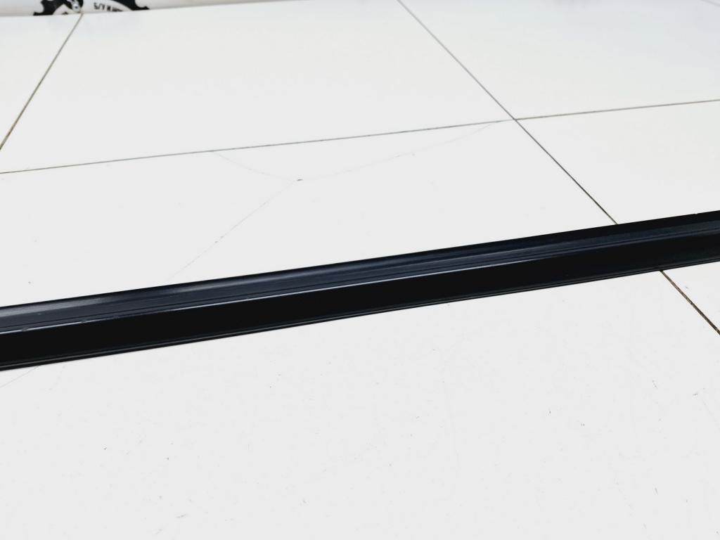 Накладка стекла переднего правого, 500 рублей, Пермь