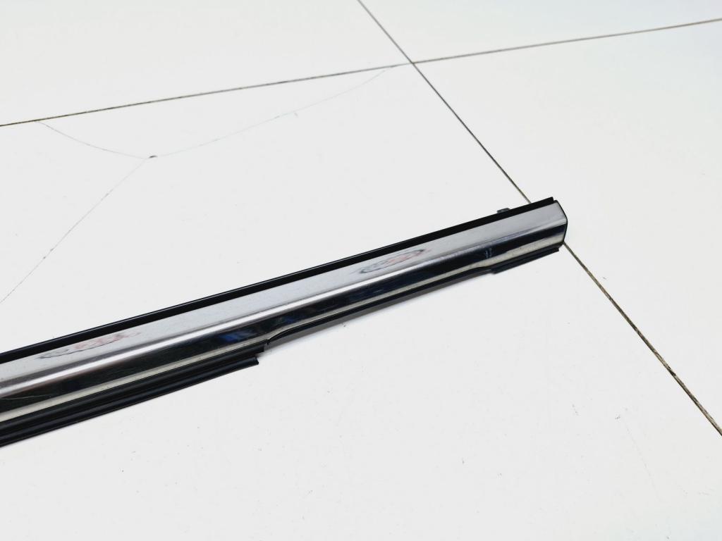 Накладка стекла заднего правого, 1000 рублей, Пермь