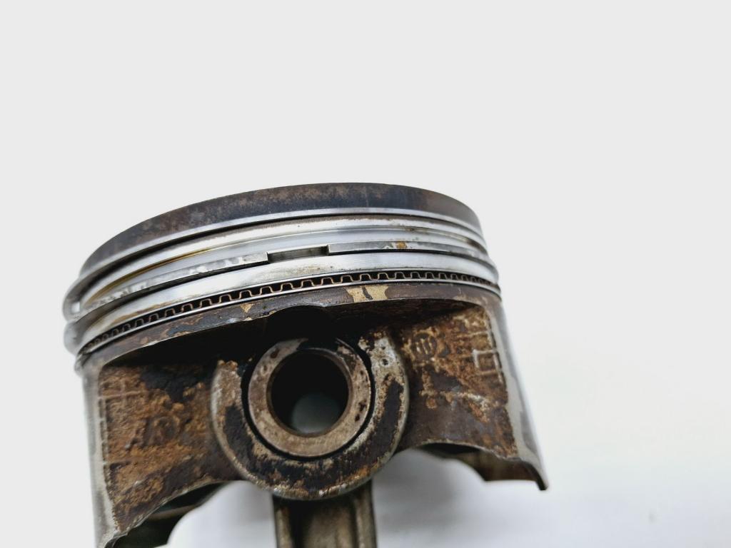 Поршень с шатуном, 4000 рублей, Пермь