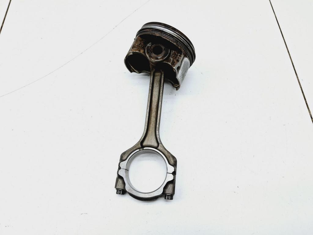 Поршень с шатуном, 4000 рублей, Пермь