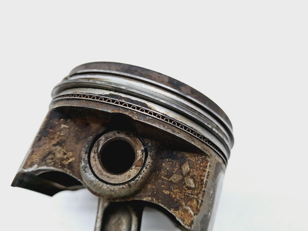 Поршень с шатуном, 4000 рублей, Пермь