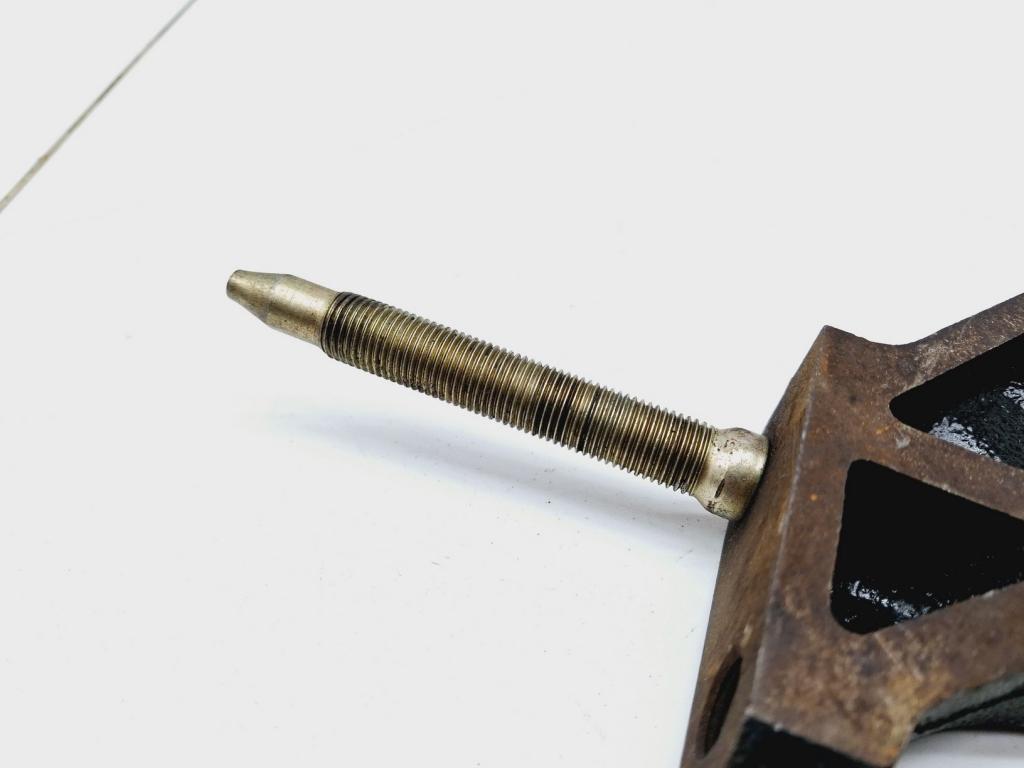 Кронштейн двигателя правый, 500 рублей, Пермь