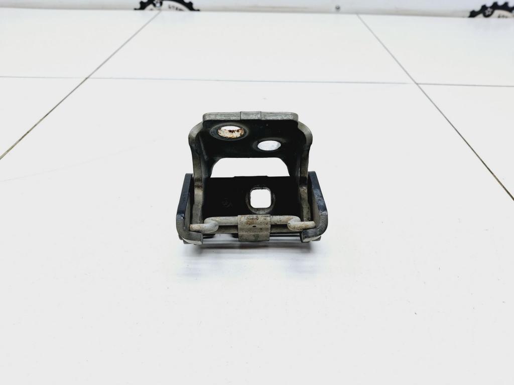 Петля двери передней правой нижняя, 500 рублей, Пермь