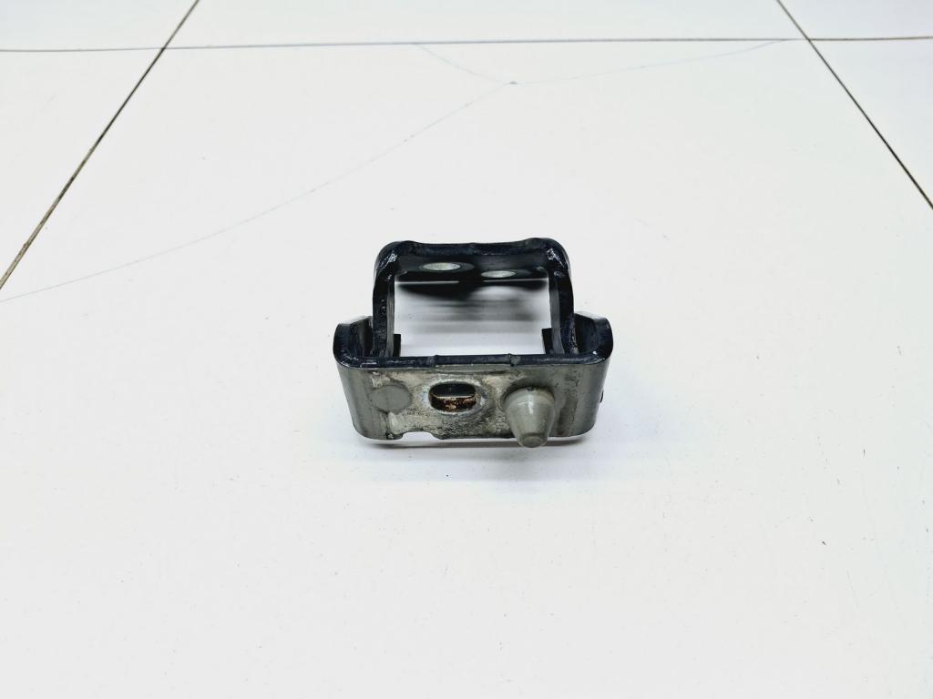 Петля двери задней правой нижняя, 500 рублей, Пермь