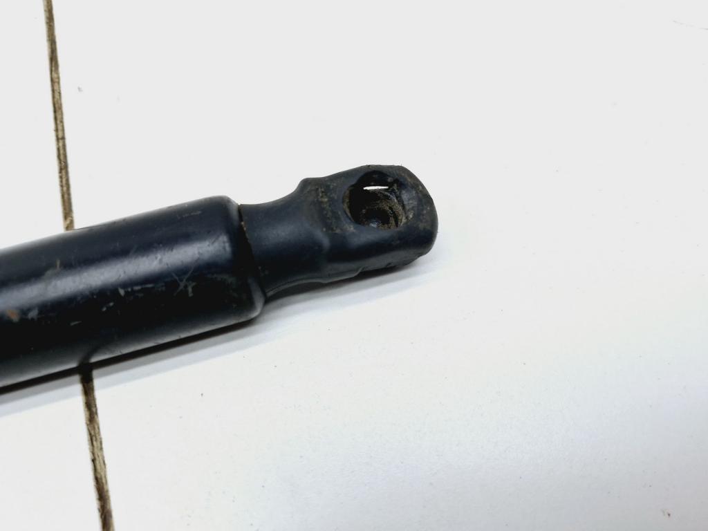 Амортизатор двери багажника, 1000 рублей, Пермь