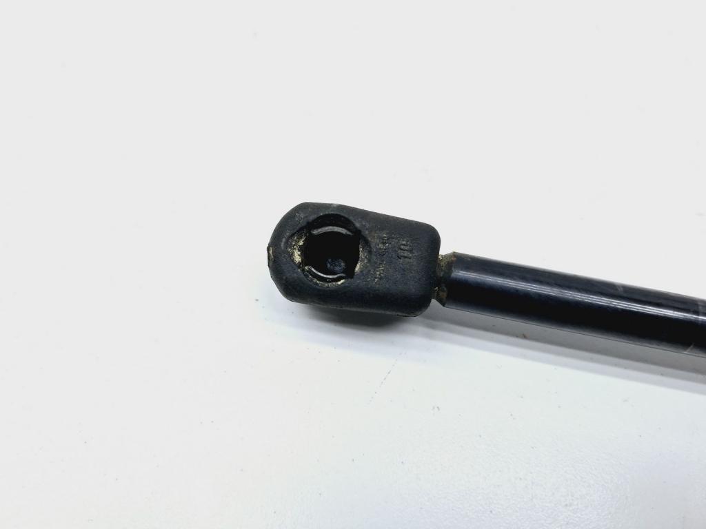 Амортизатор двери багажника, 1000 рублей, Пермь