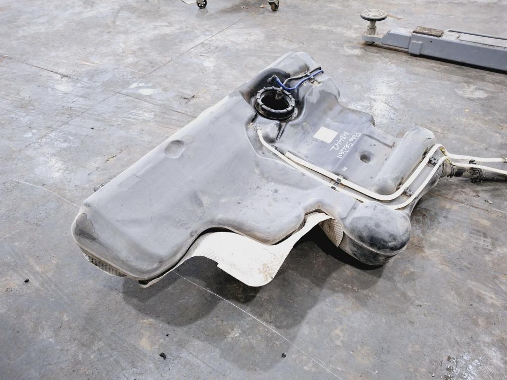 Бак топливный, 2000 рублей, Пермь