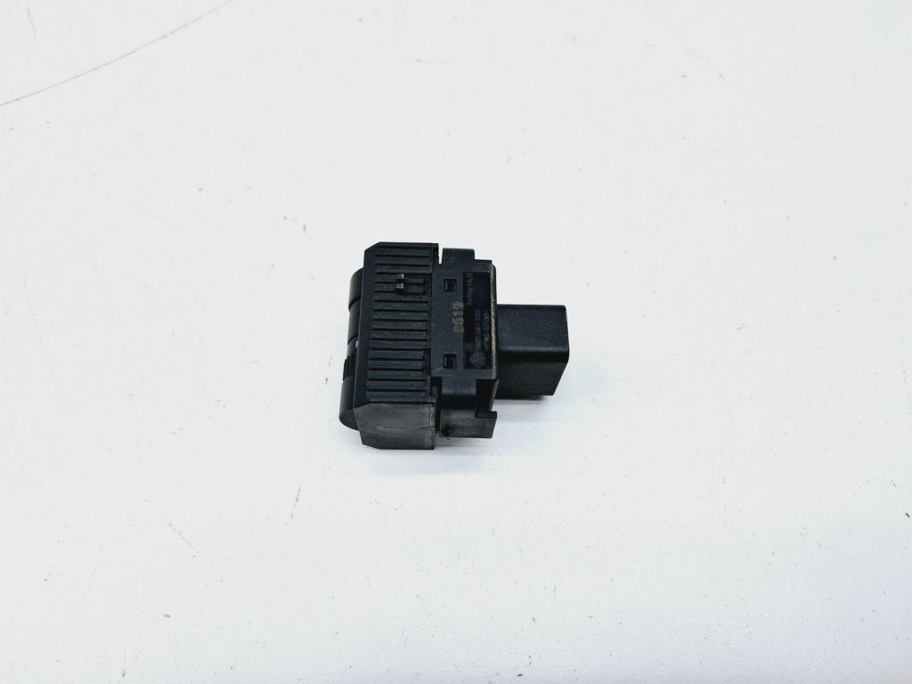 Кнопка корректора фар, 500 рублей, Пермь