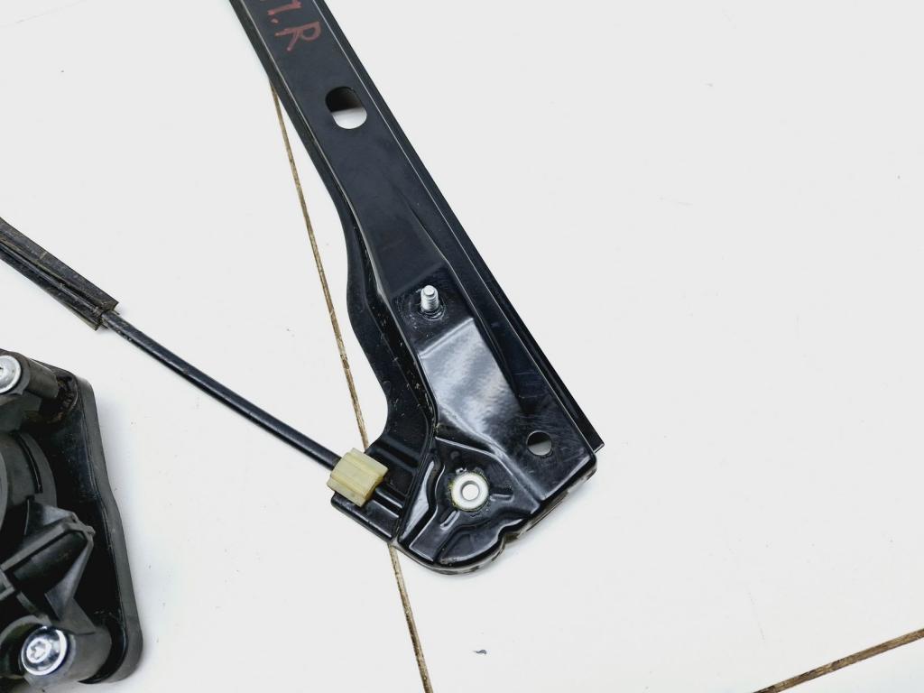 Стеклоподъемник передний правый, 3000 рублей, Пермь