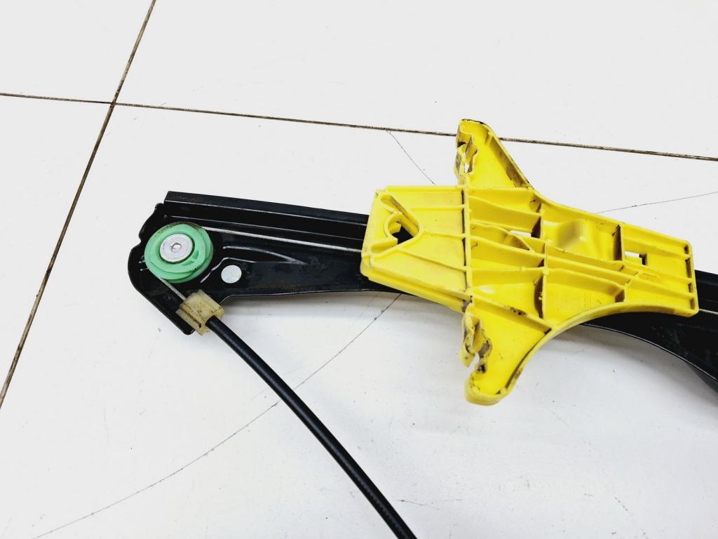 Стеклоподъемник задний левый, 1000 рублей, Пермь